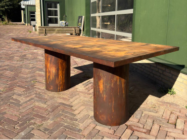 Iron-Line Tafel